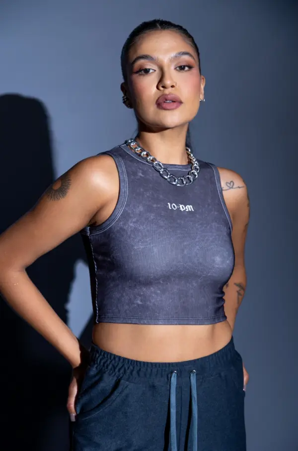 Alternative view of Acid wash rib cropped