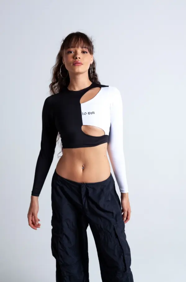 Top cut out - blanco y negro