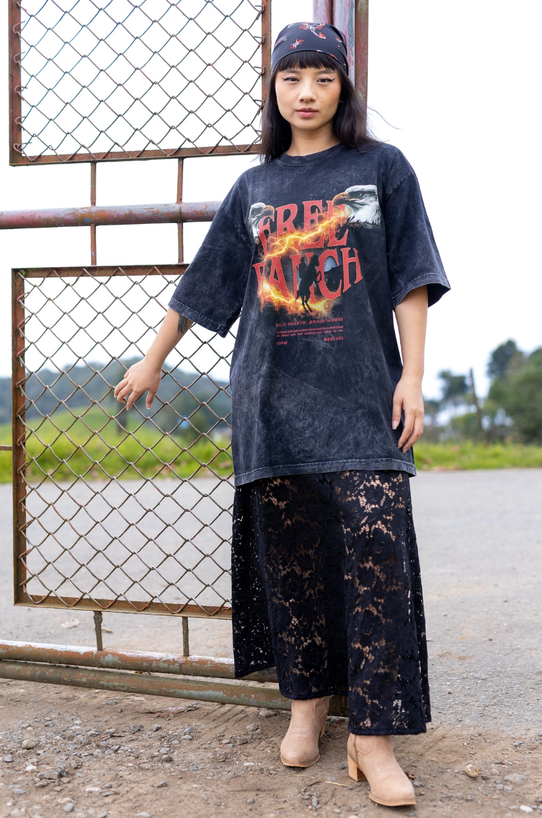 Free ranch oversized t-shirt - Image 5