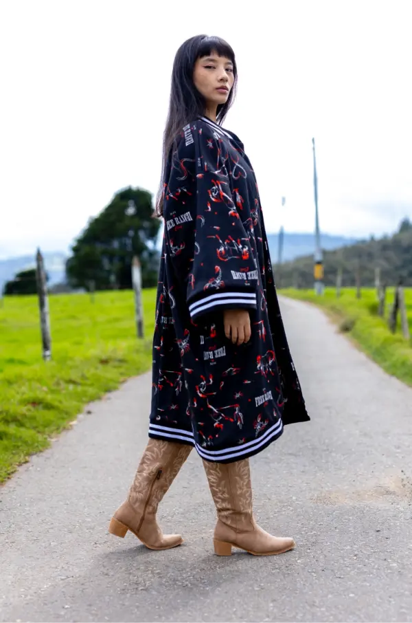 Alternative view of Free ranch kimono bomber